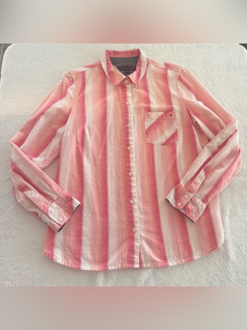 Tommy Hilfiger Women’s Pink White Striped Button Down Shirt Medium